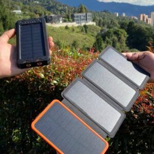 Poweer bank con panel solar, bateria externa, cargador externo, batería externa con panel solar, cargador solar